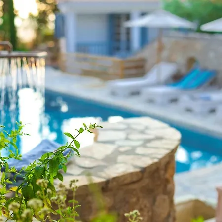 Orama: Sea To Sky Villas 别墅
